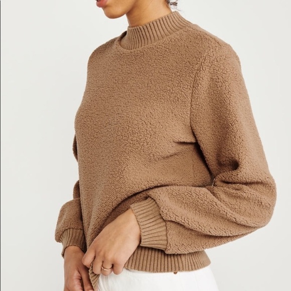 Abercrombie & Fitch tan sherpa sweatshirt Small - Picture 12 of 13